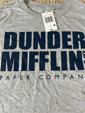 The office Dunder Mifflin t shirt size